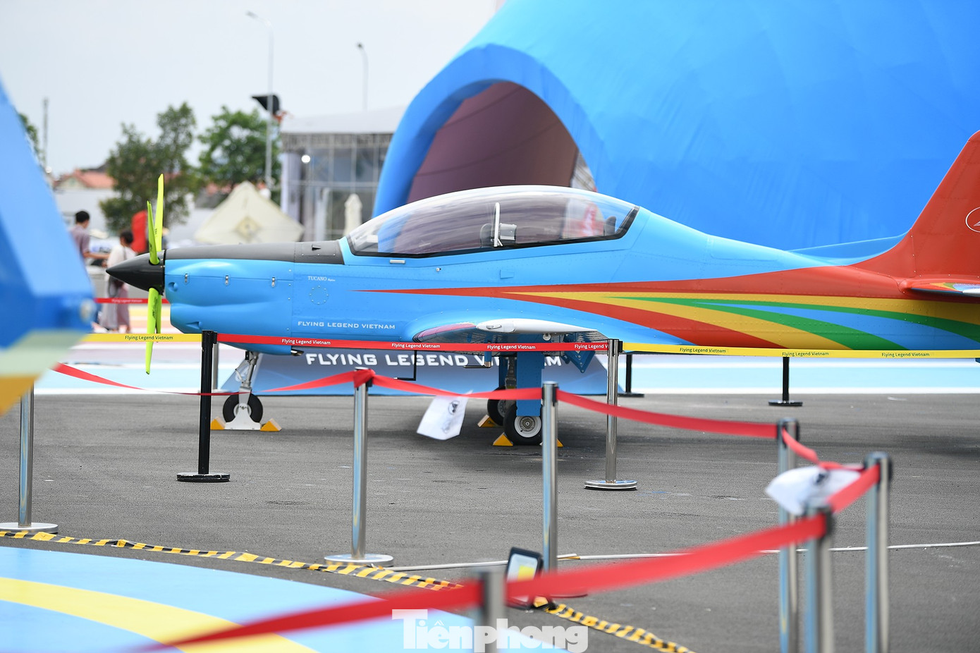 Hai chiếc Tucano-R tại triển lãm