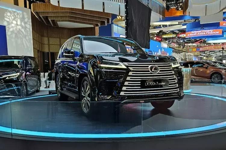 Lexus LX 700h phiên bản 4 chỗ