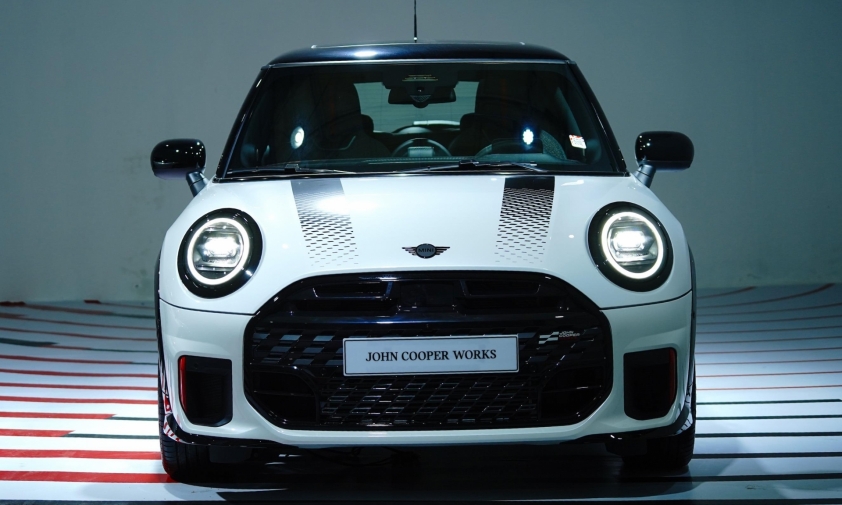 Mini John Cooper Works 3 cửa ngoại thất