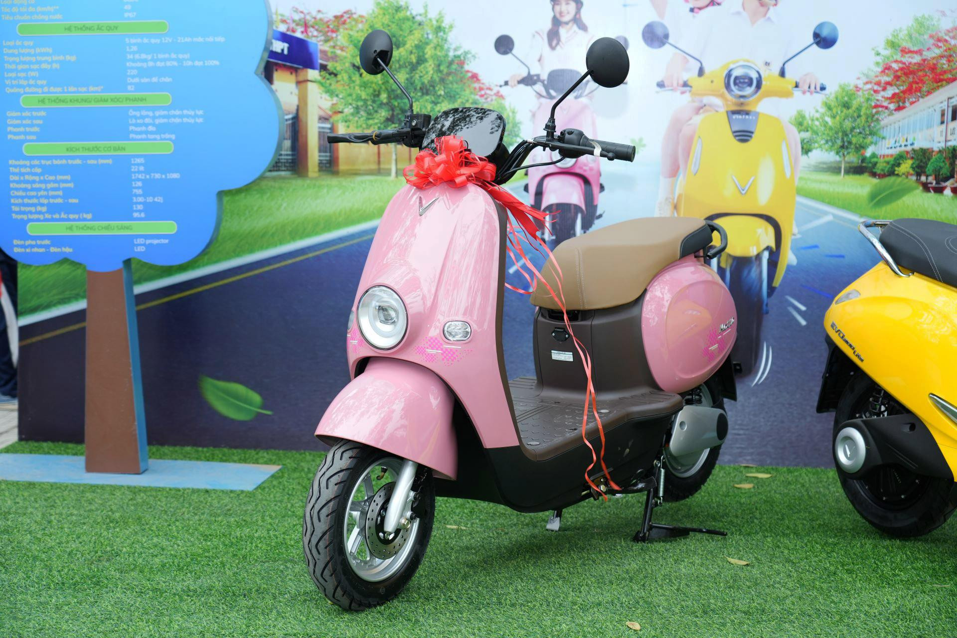 Mẫu xe điện VinFast Motio nhỏ gọn phù hợp học sinh