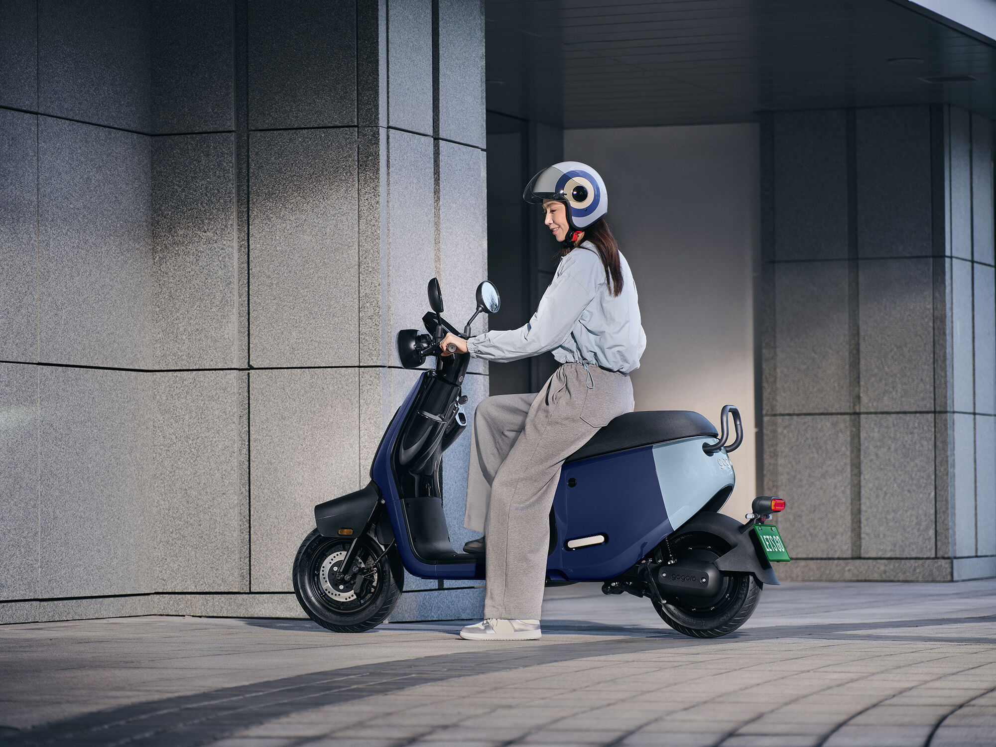 Xe máy điện CUXiE giống Gogoro EZZY