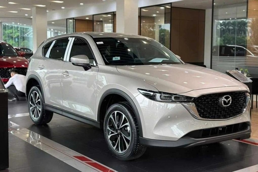 Cuộc đua giảm giá xe SUV cỡ C cuối tháng 9