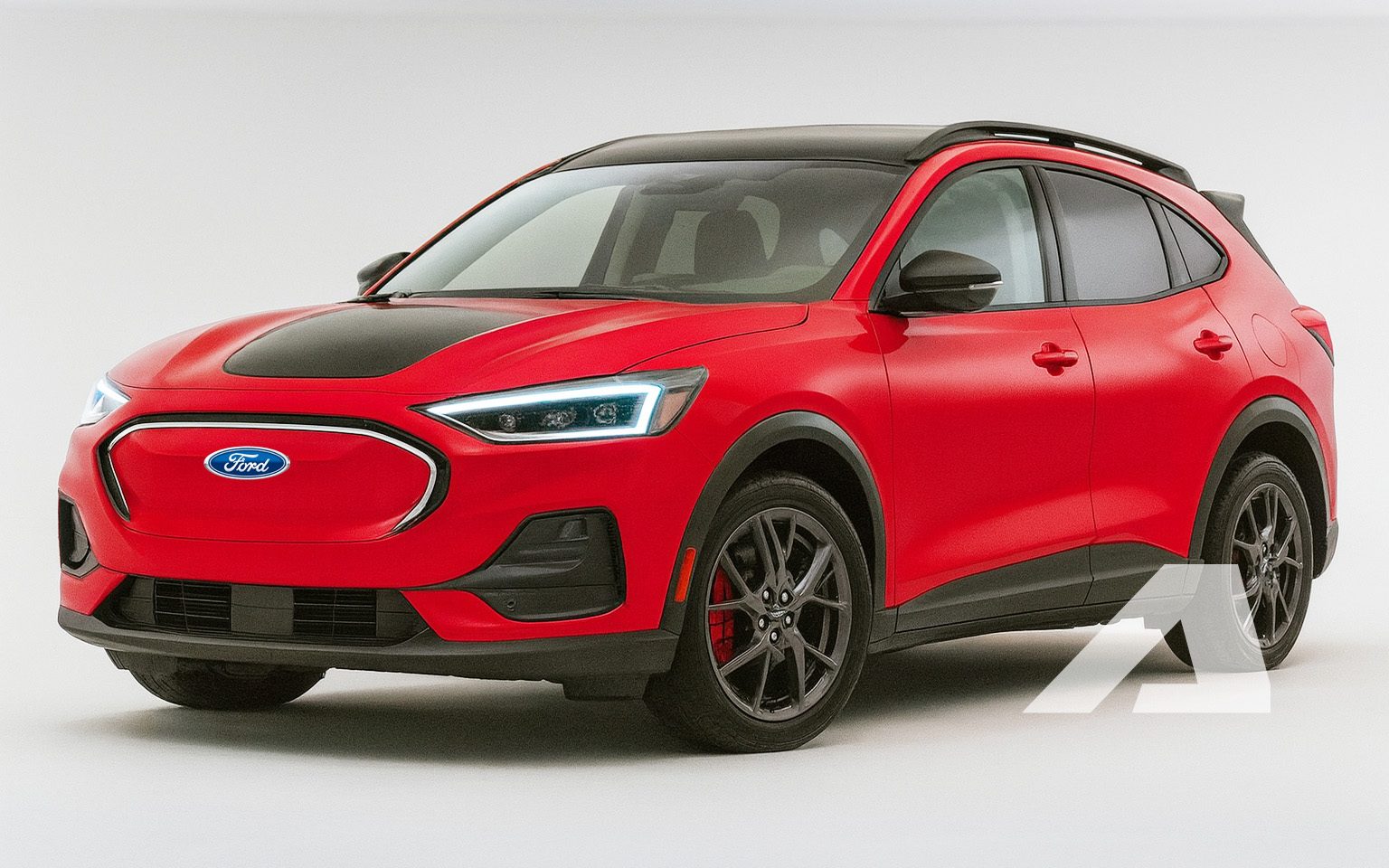 Ford Focus và Kuga có kích thước tương đương