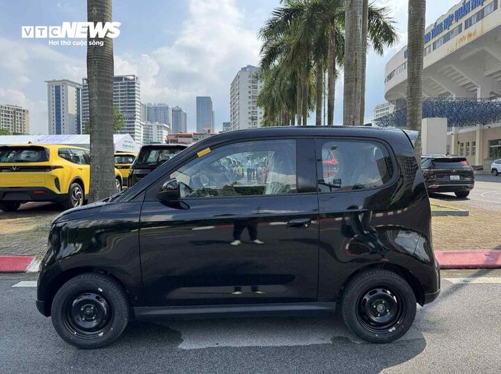 Xe có đủ 2 hàng ghế trên chiều dài ngắn