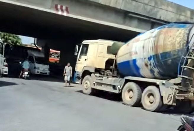 Hiện trường vụ tai nạn nữ sinh lớp 10 với xe bồn