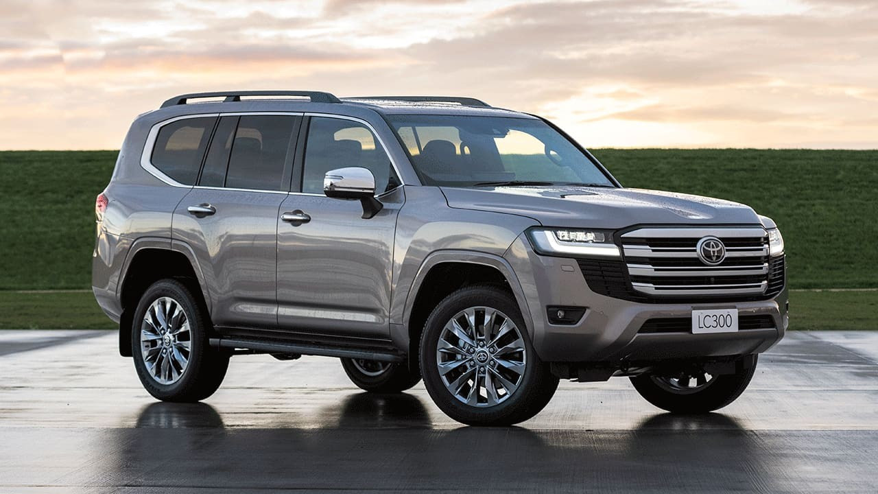 Land Cruiser LC300 máy xăng ở Việt Nam