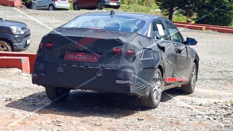 Chi tiết thiết kế đuôi xe Hyundai Accent 2026