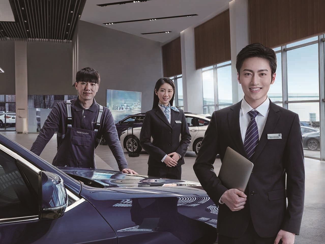 Đại lý xe ô tô tại Trung Quốc trong khủng hoảng