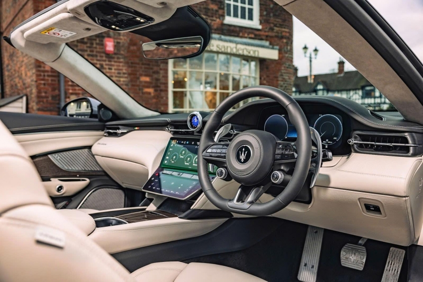 Chi tiết Maserati GranCabrio Folgore