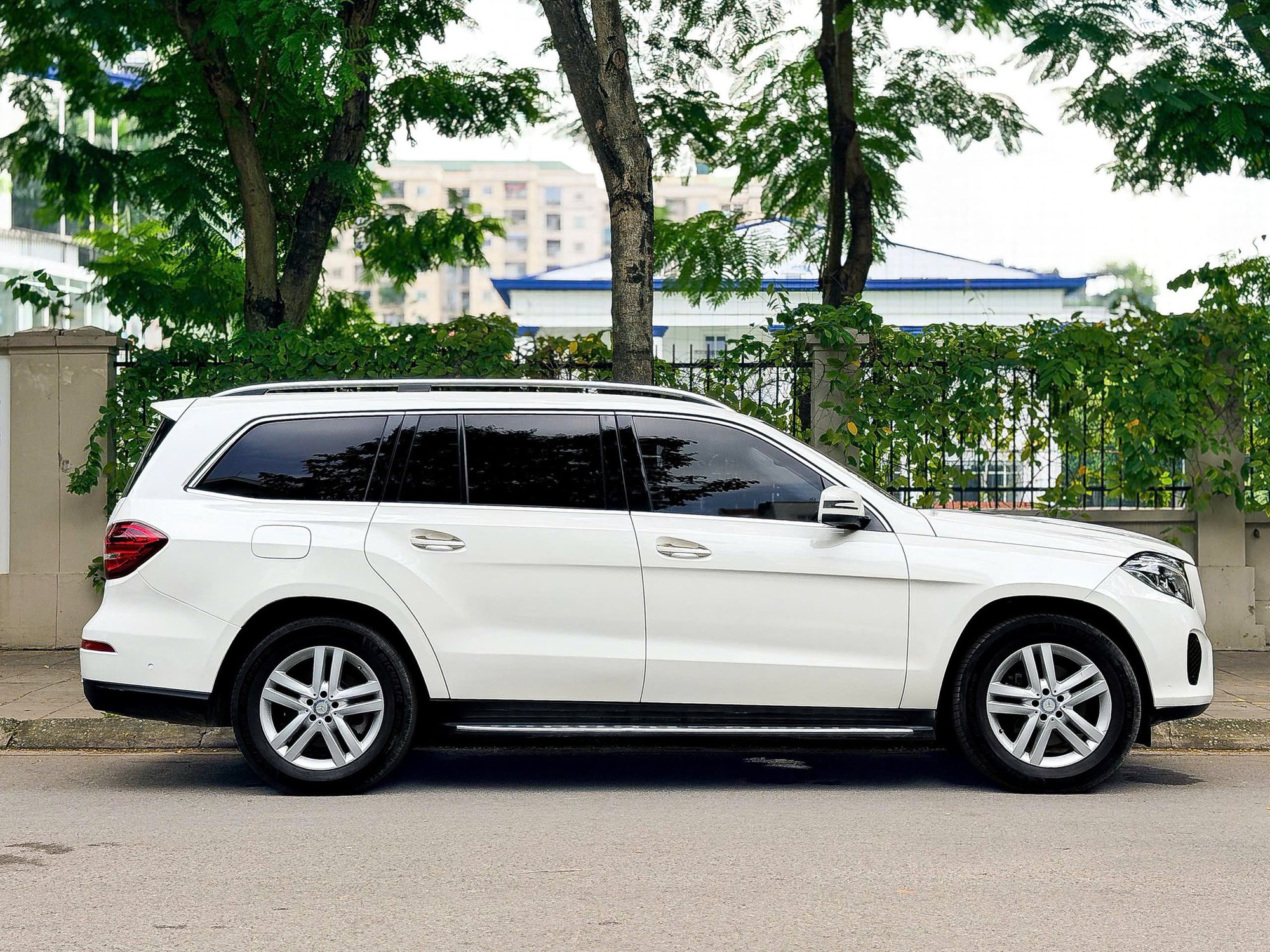 Bộ mâm 5 chấu kép của GLS 350d