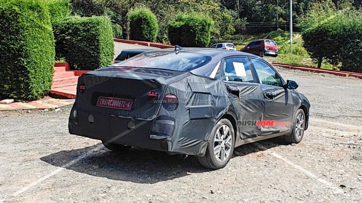 Thiết kế góc cạnh thể thao của Hyundai Accent facelift