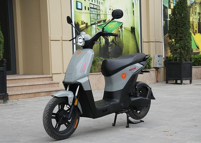 Xe điện với thiết kế gọn nhẹ nhiều màu sắc