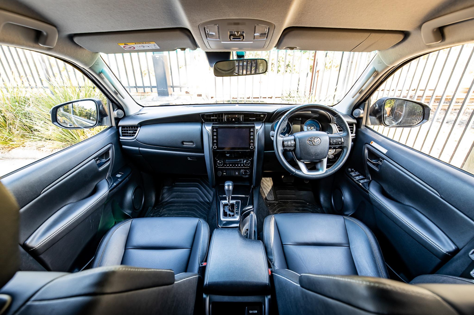 Đặc điểm kỹ thuật của Toyota Fortuner Toyota Fortuner sử dụng khung gầm Hilux