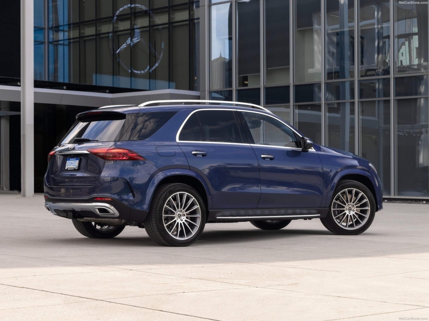 Tiện nghi công nghệ trên Mercedes-Benz GLE 400e