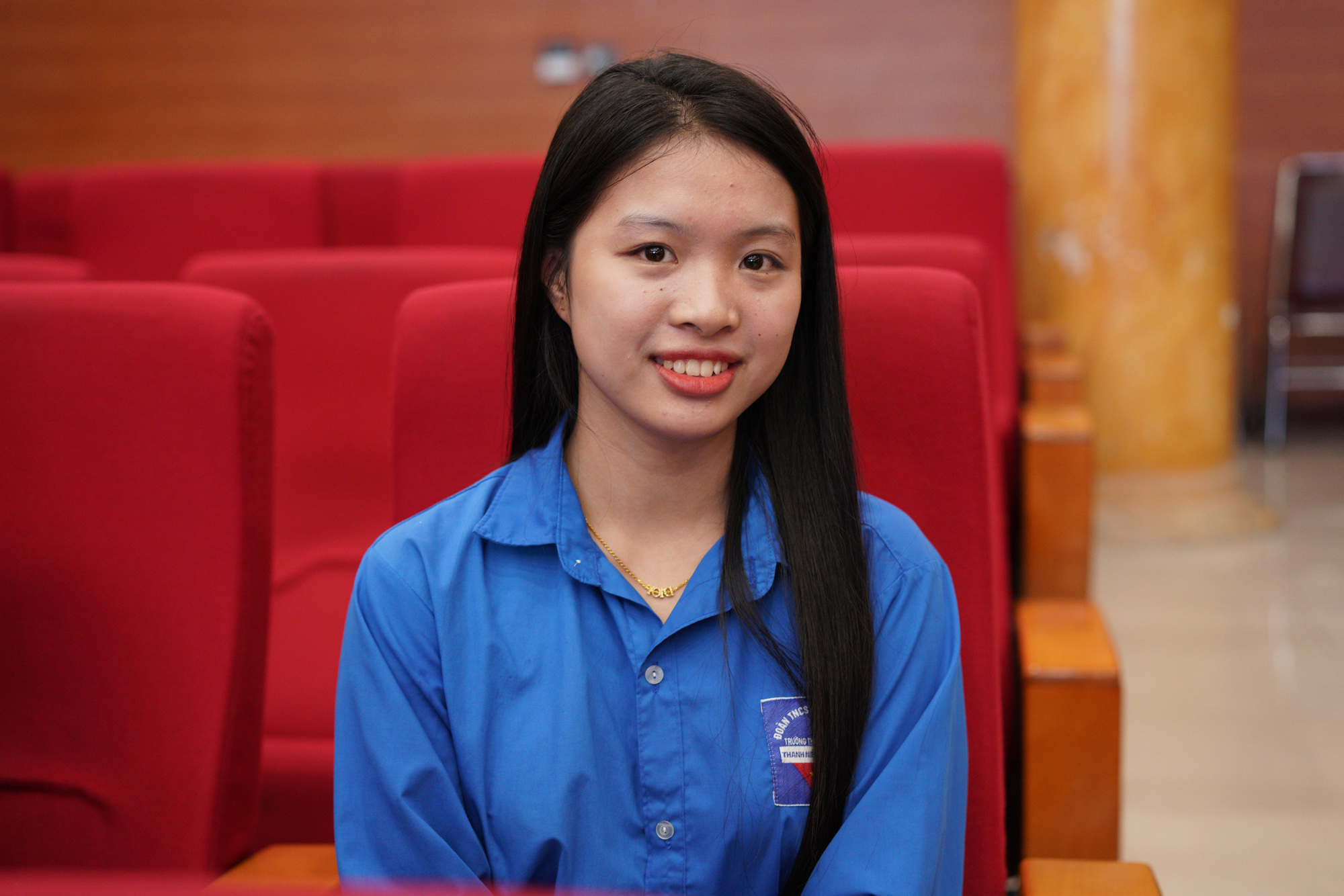 Bạn Bùi Xuân Ánh, khóa K27, đang theo học Chất lượng cao Marketing số Sinh viên Bùi Xuân Ánh phát biểu ý kiến