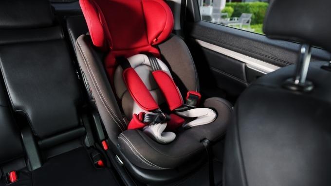 Ghế trẻ em lắp xuôi Ghế ngồi xuôi cho trẻ nhỏ