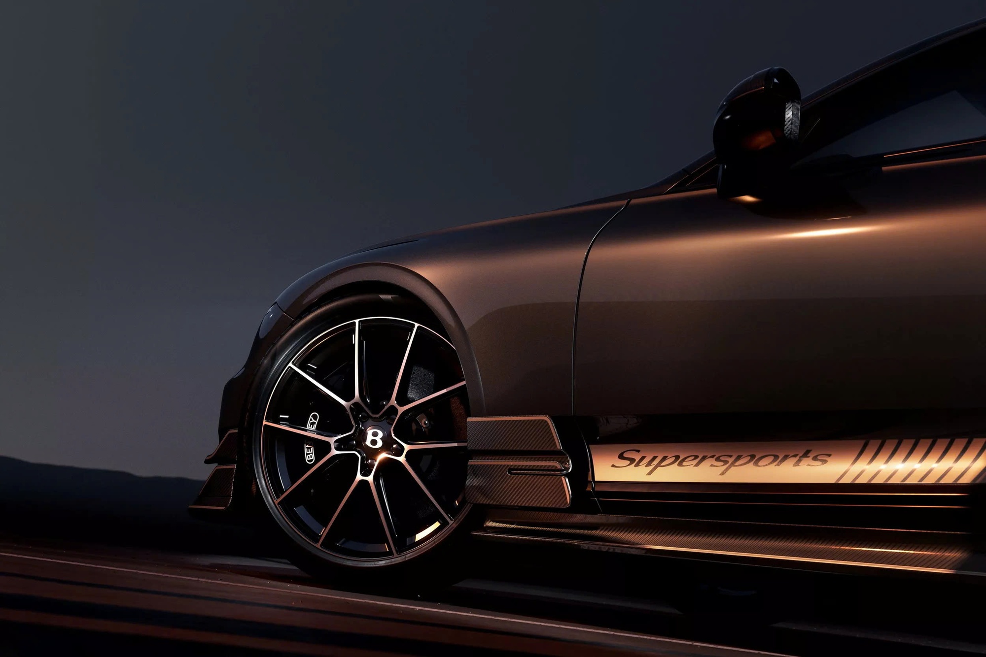 Thiết kế nhẹ và thể thao Bentley Continental GT Supersports thân xe thiết kế khí động học