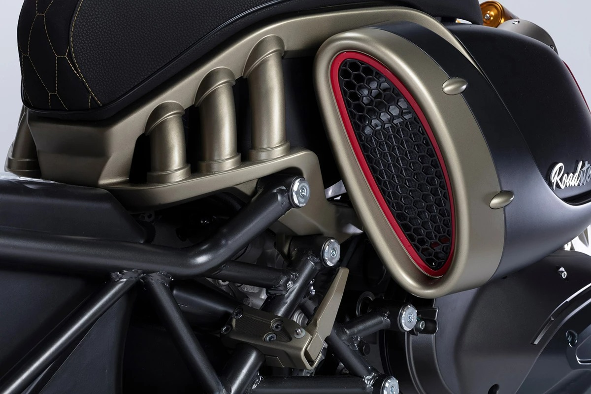 Xe tay ga Roadster 400 ra mắt: Chiếc xe tay ga điên rồ nhất mà tôi từng thấy- Ảnh 5. Các cửa hút gió tua-bin làm mát