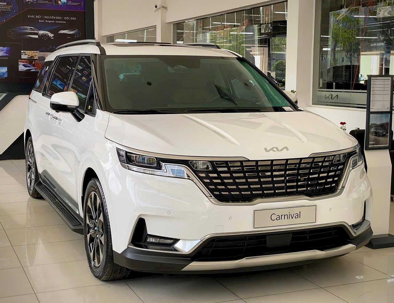 Kia Carnival mẫu mới Kia Carnival phiên bản mới