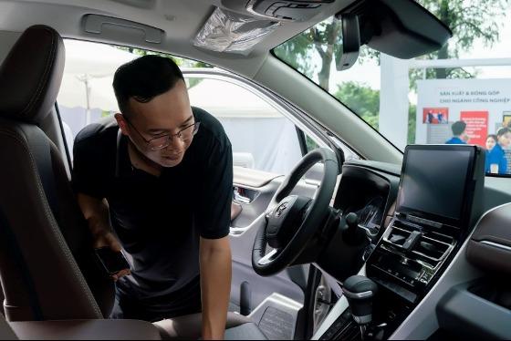 Sự kiện lái thử xe hybrid tại Aeon Mall Bình Tân Sự kiện trải nghiệm xe hybrid tại TP HCM