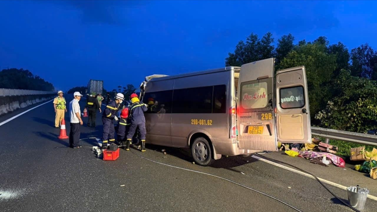 Tai nạn xe khách trên cao tốc Đà Nẵng - Quảng Ngãi