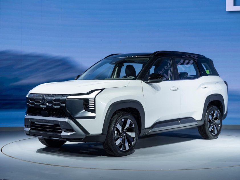 Mitsubishi Destinator ngoại thất Ngoại thất Mitsubishi Destinator