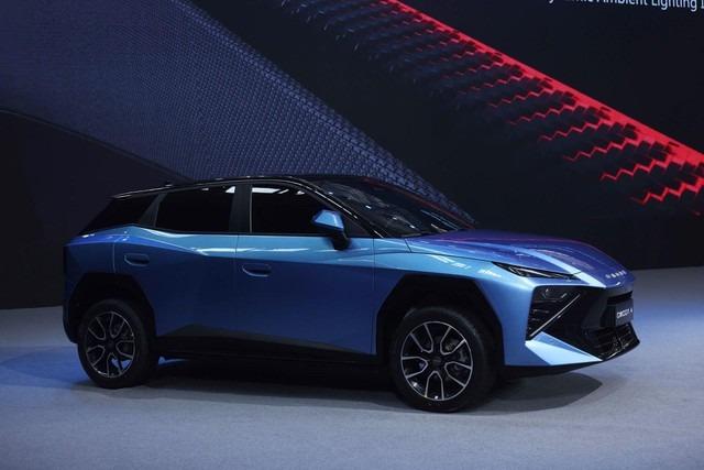 Nội thất Omoda 4 Starship Cockpit Khoang lái Omoda 4 hiện đại với bố trí nút bấm kiểu Lamborghini